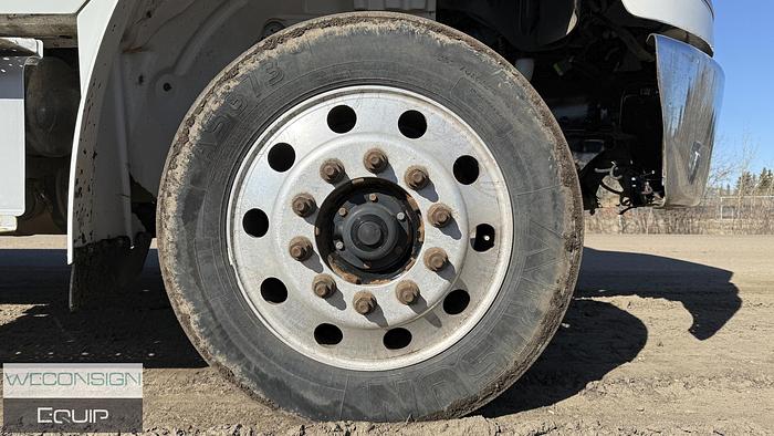 Used 2014 Freightliner M2 Tow Truck