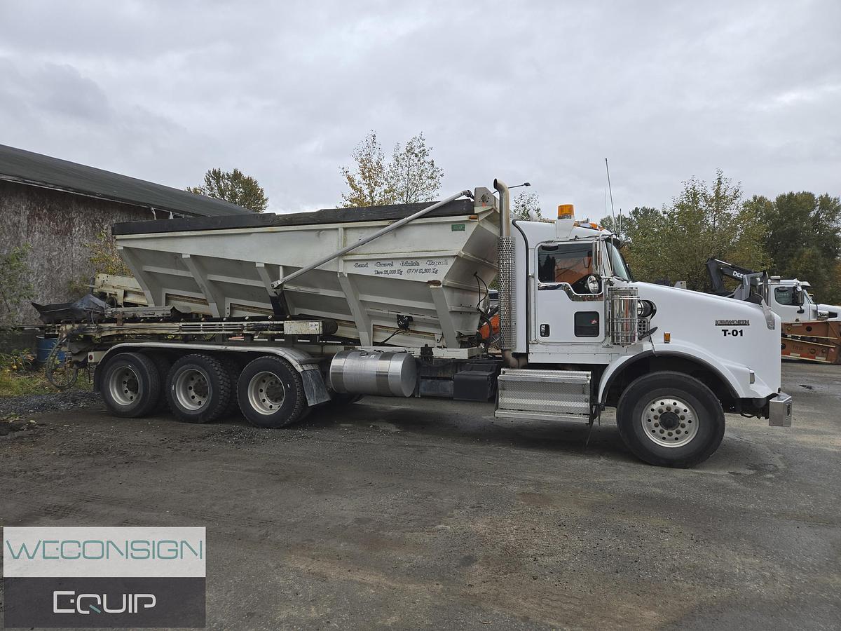 Used 2008 Kenworth T800 Tri Drive Stone Slinger