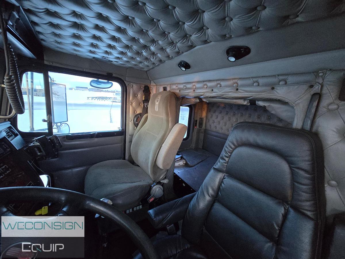 Used 2005 Kenworth C500B 40 Ton Boom Truck