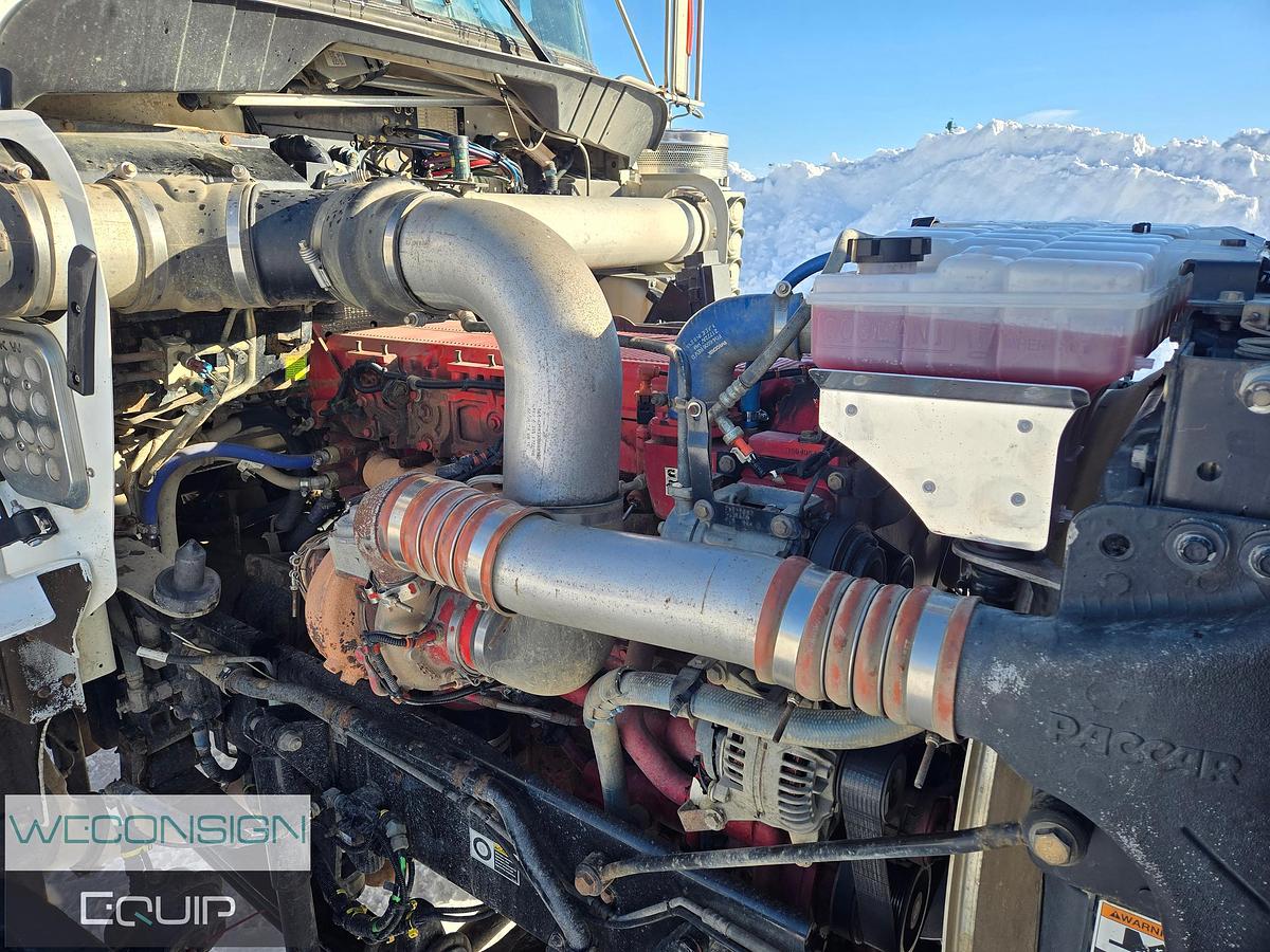 Used 2019 Kenworth T800 Winch Truck