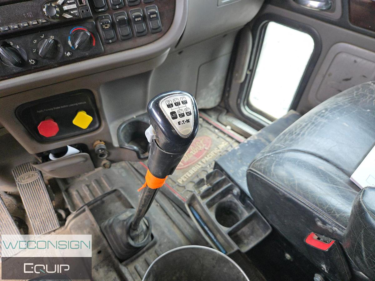 Used 2015 Peterbilt Tri-Axle Hydrovac