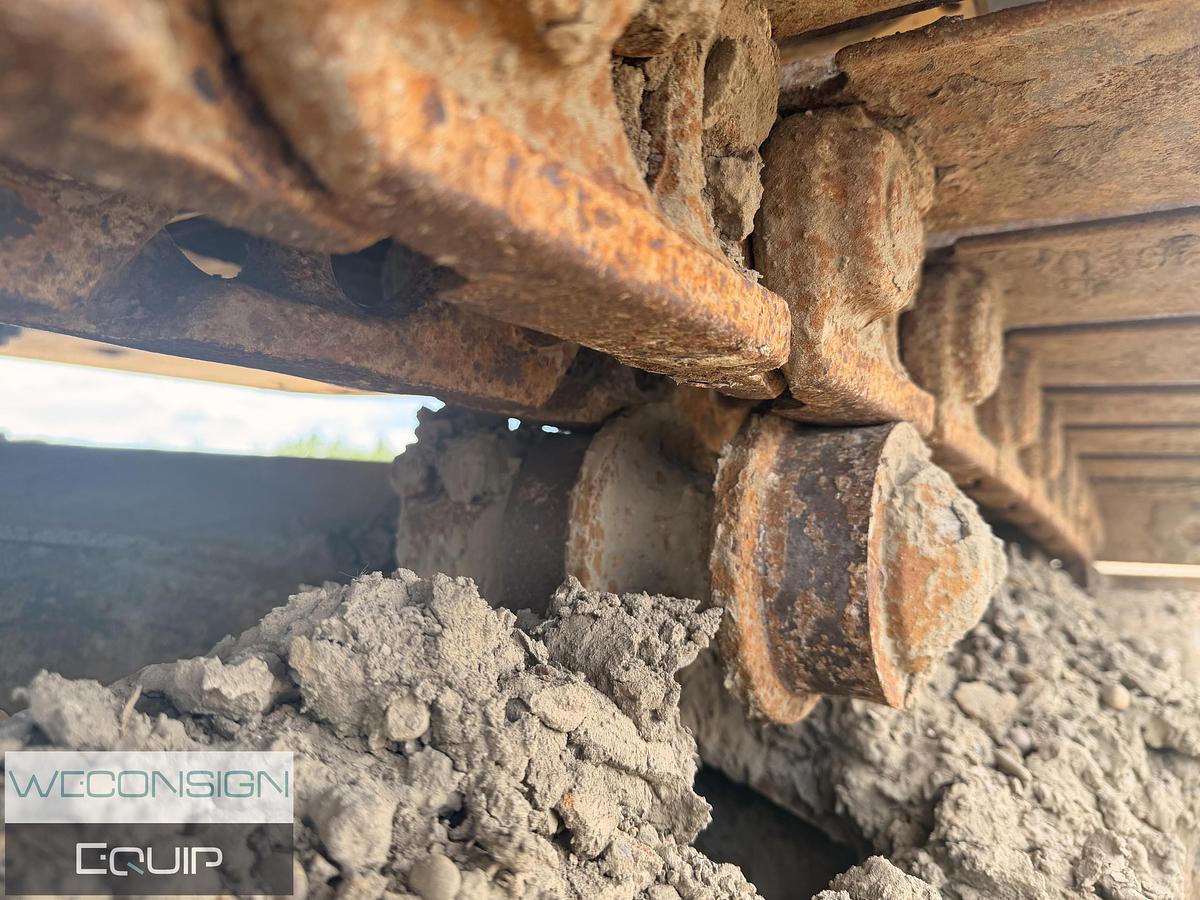 Used Komatsu PC170LC-11