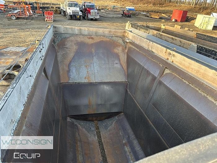 Used 2014 Midland MG38TC3000 Tridem Belly Dump