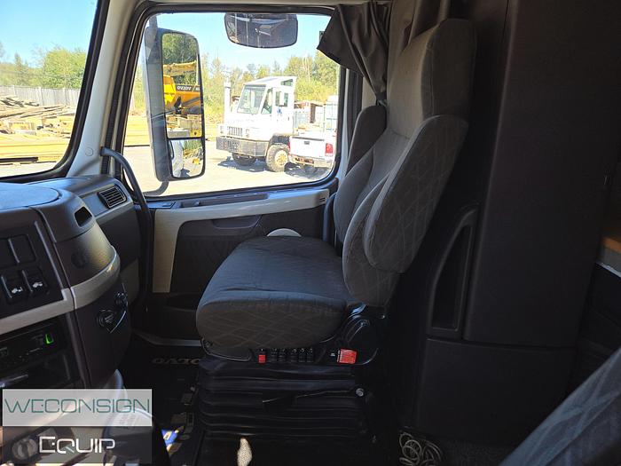 Used 2013 Volvo VNL TA Heavy Spec Tractor