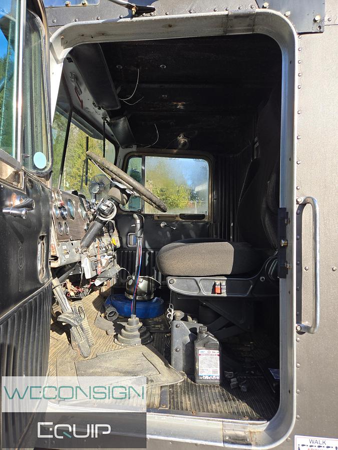 Used 1974 Kenworth TA Water Truck