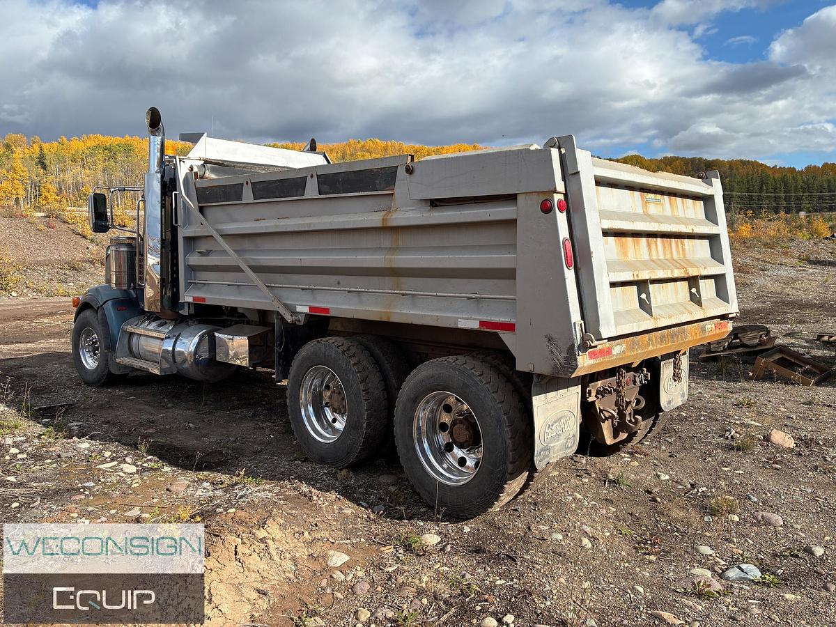 Used 2013 Peterbilt 367 Dump Truck
