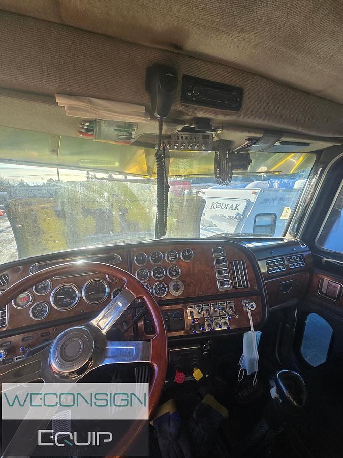 Used 2002 Peterbilt 378 Dump Truck