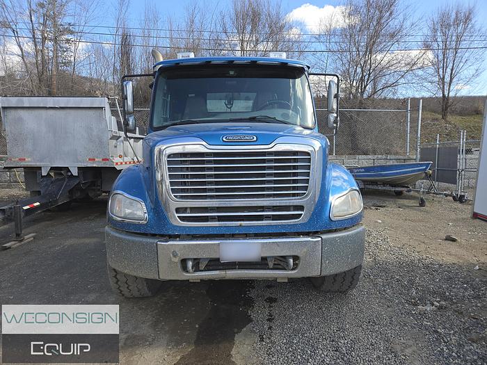 Used 2005 Freightliner M2112 TA Dump Truck