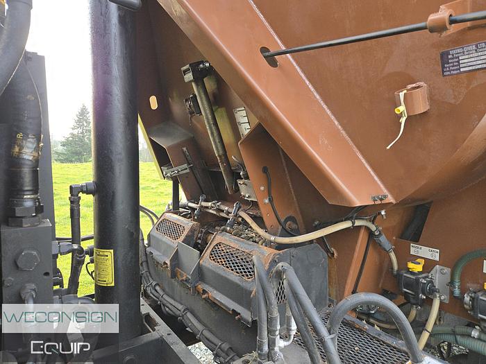 Used 2016 International 7400SBA Sander/ Dump Truck