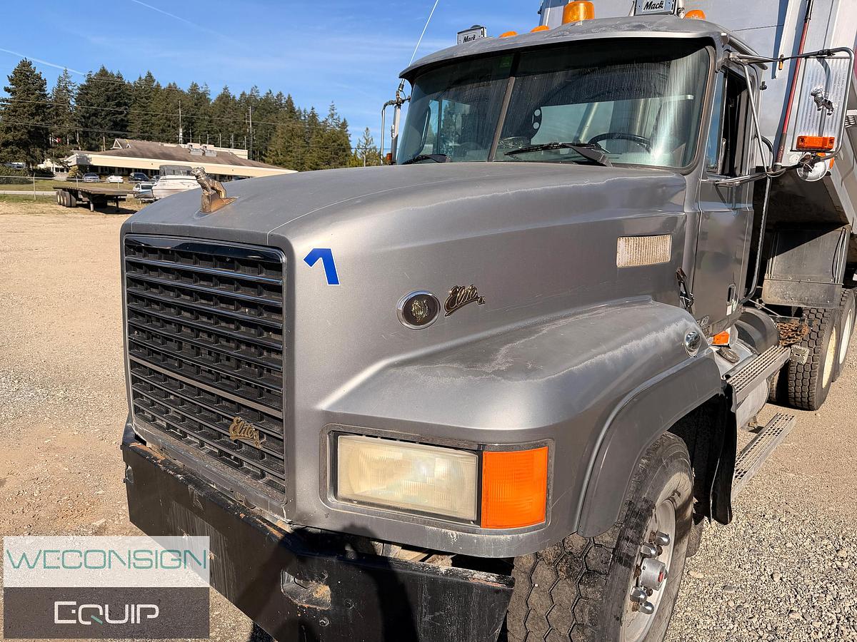 Used 1995 Mack CL713 TA Dump Truck