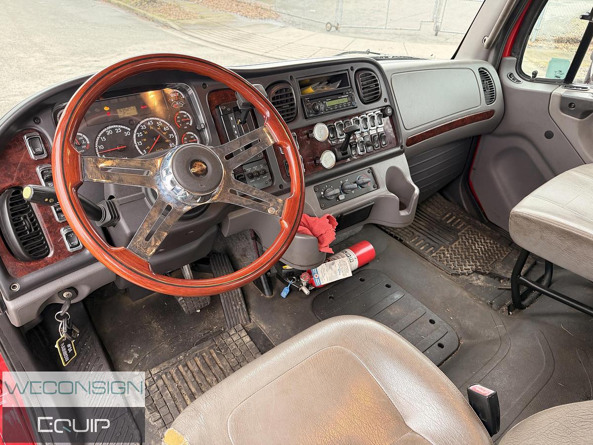 Used 2014 Freightliner M2106 Tow Truck/ Wrecker Truck