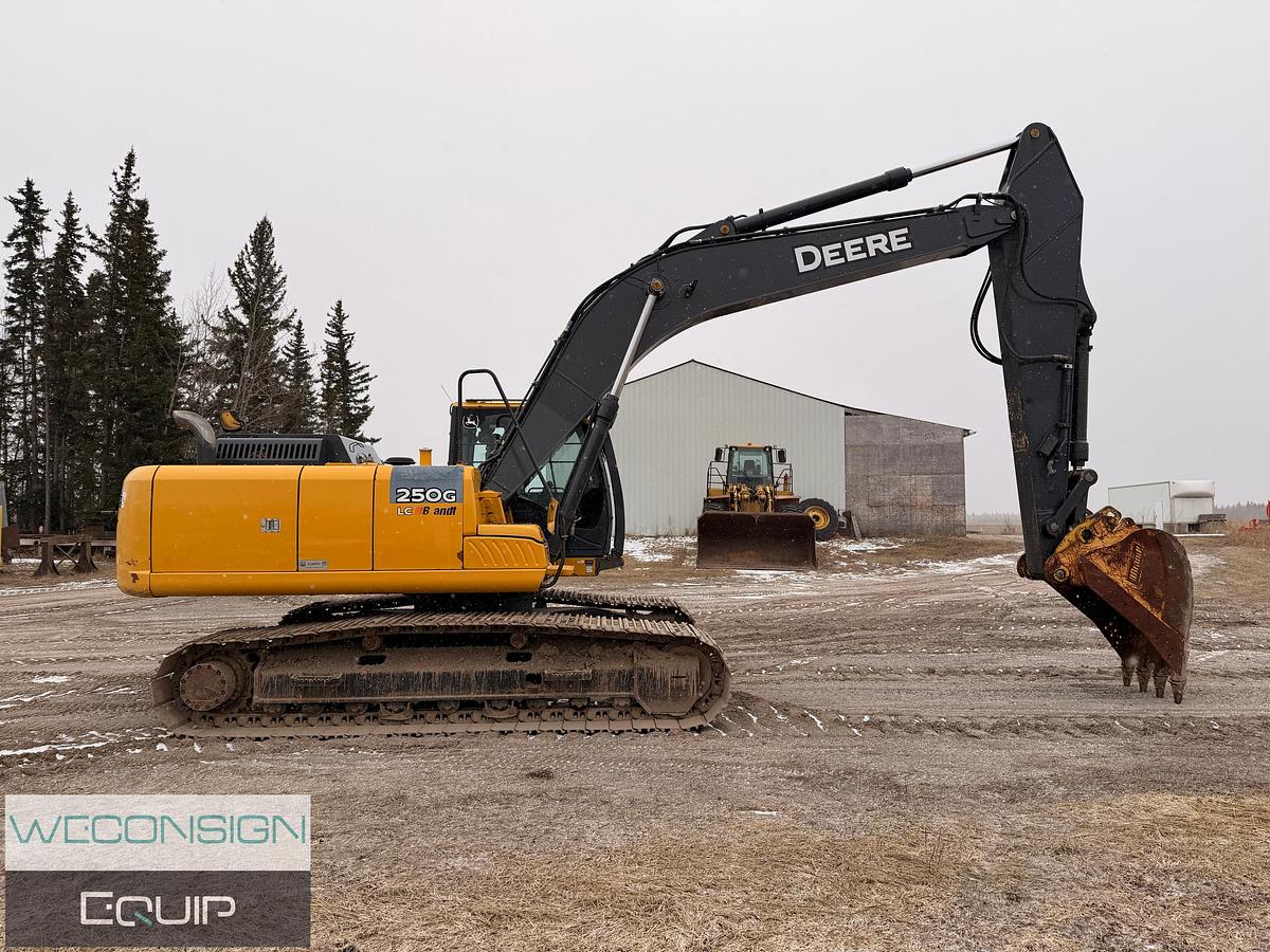 Used 2017 John Deere 250G LC Excavator