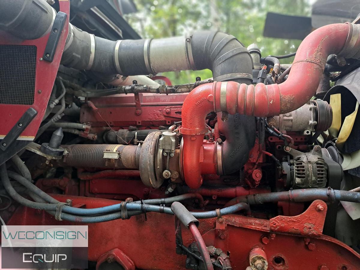 Used 2006 Kenworth W900L Sleeper Tractor