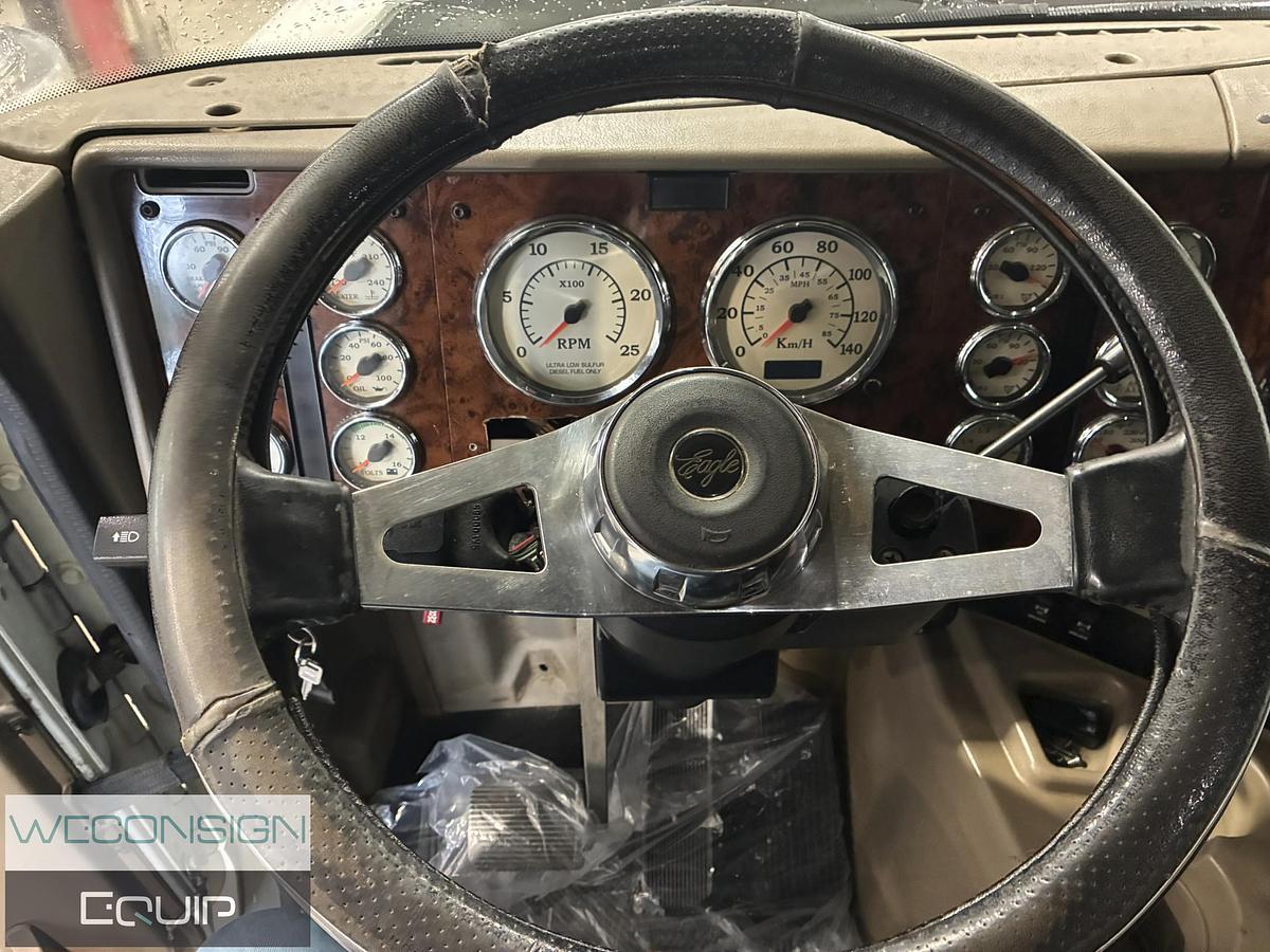 Used 2015 International Eagle Sleeper Truck