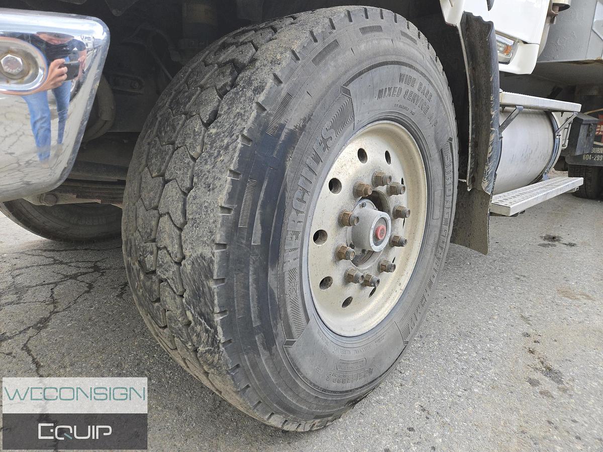 Used 2006 Sterling L9500 TA BC Spec Dump Truck