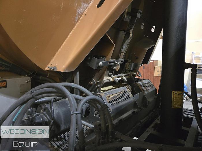 Used 2016 International 7400SBA Sander/ Dump Truck