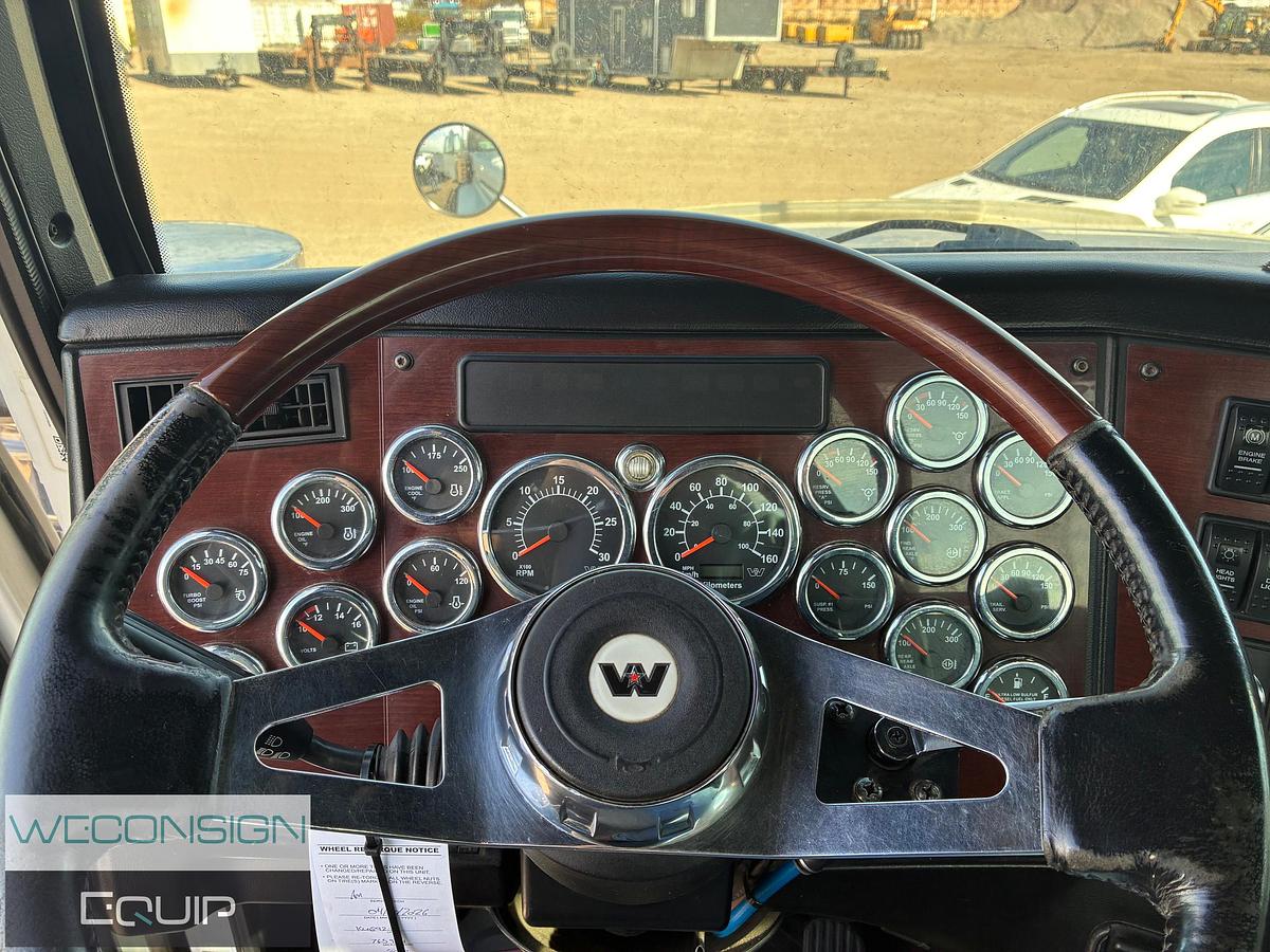 Used 2019 Western Star 4900SB Day Cab Truck Tractor