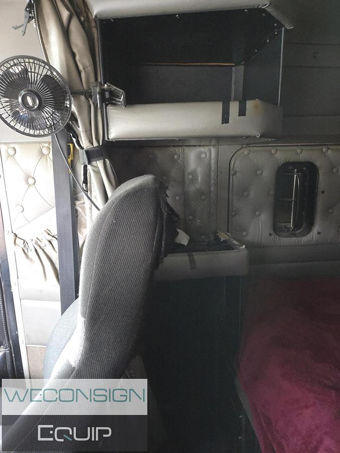 Used 2006 Kenworth W900B Sleeper Truck Tractor