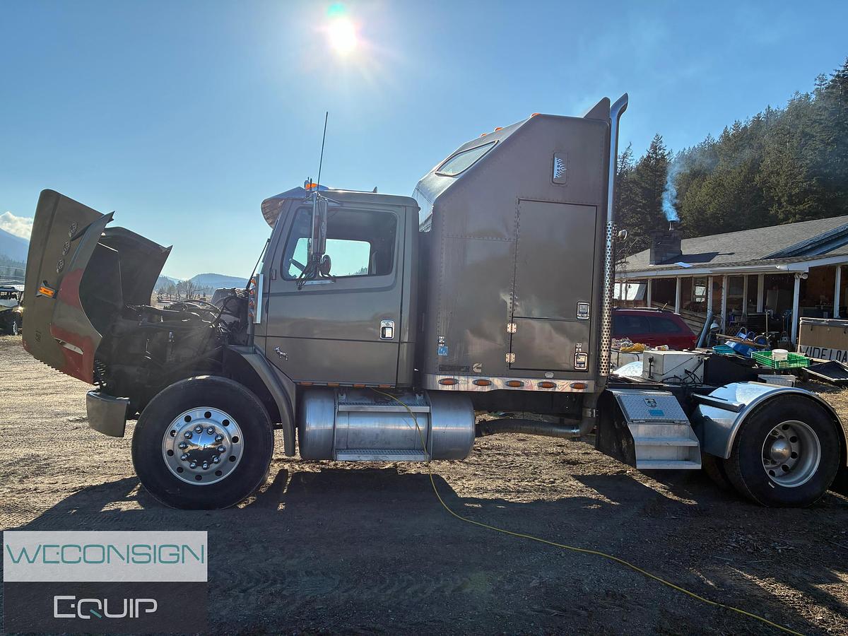 Used 1995 Freightliner FL106