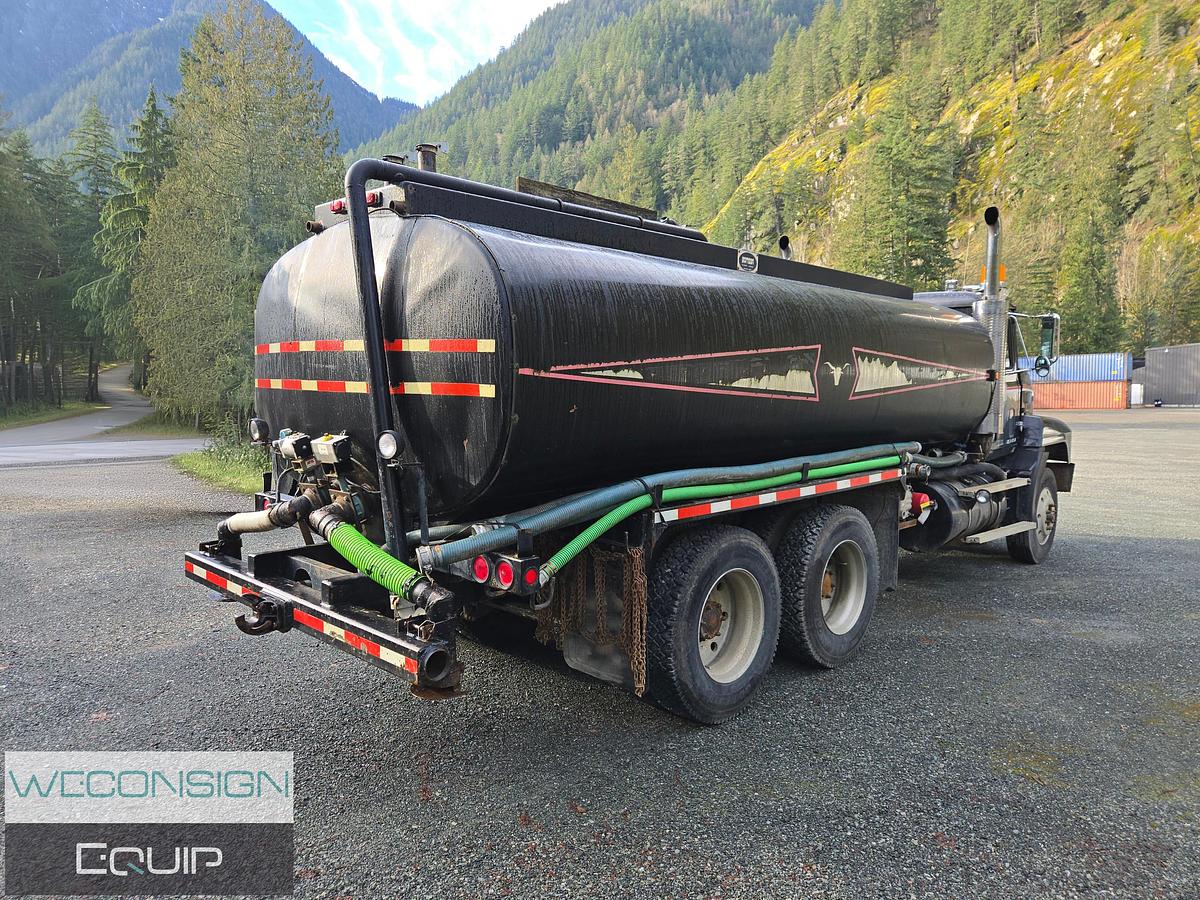 Used 1996 Mack CH613 Water Truck