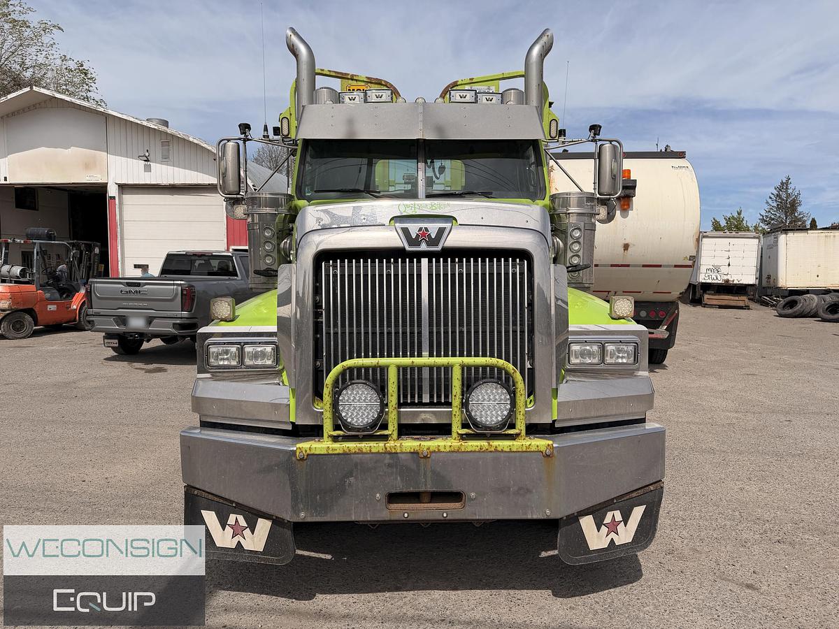 Used 2019 Western Star 4900SA Tri Drive Logging Truck