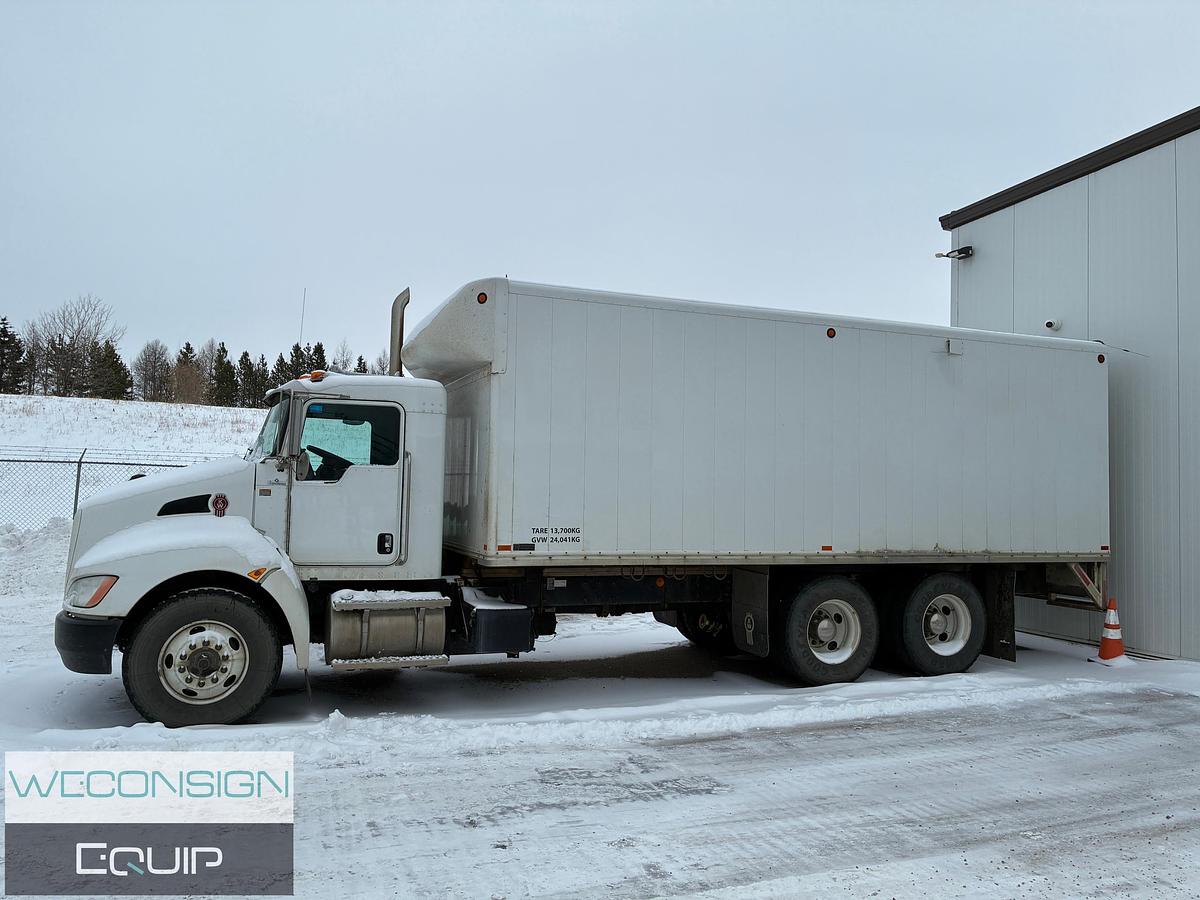 Used 2015 Kenworth T370 Van Truck