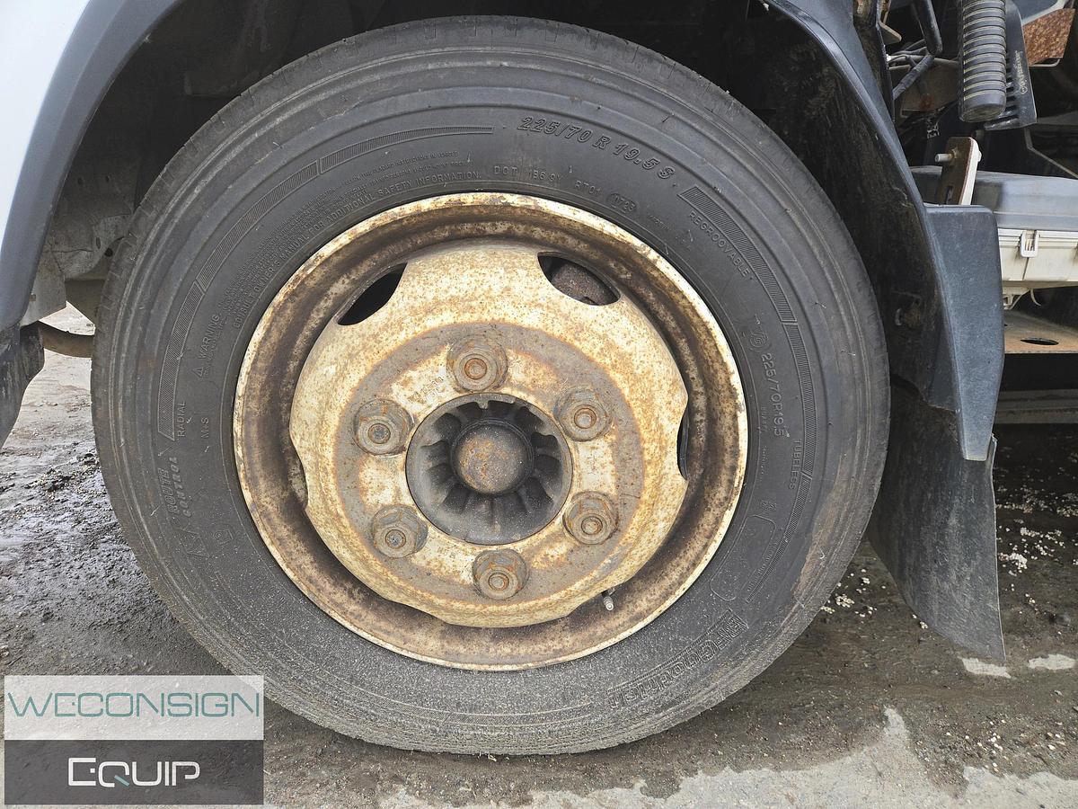 Used 2012 Isuzu NQR Single Axle Sweeper Truck