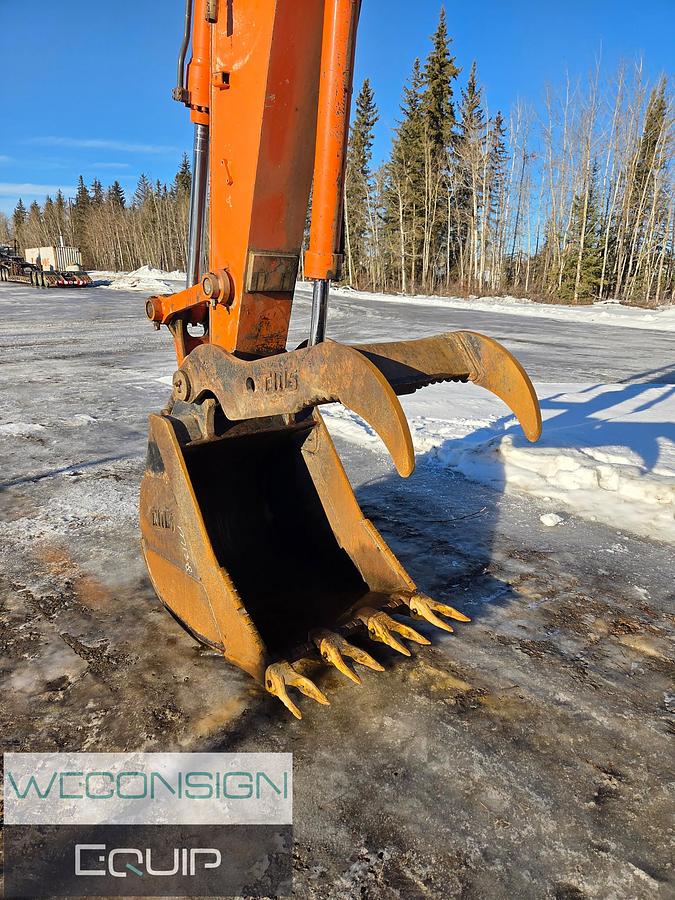 Used 2014 Hitachi ZX210LC-5N Excavator