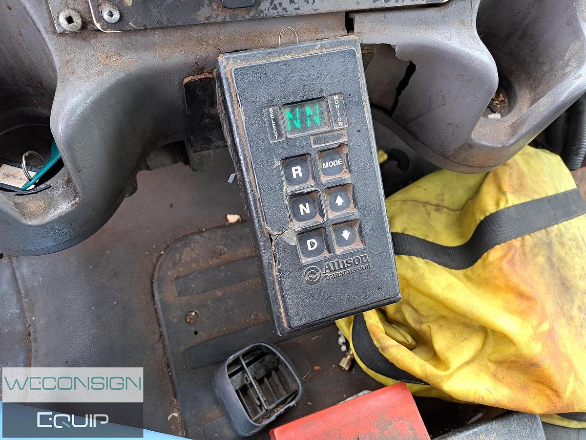 Used 2014 Freightliner M2 106 Sideload Refuse Unit