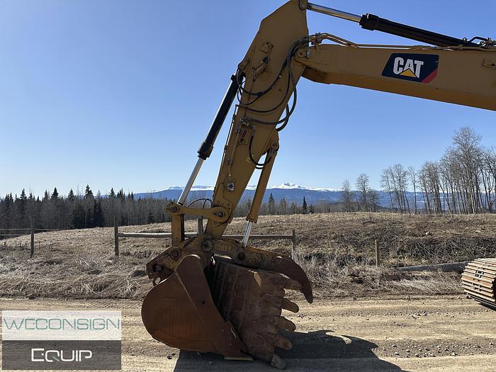 Used 2019 CAT 330