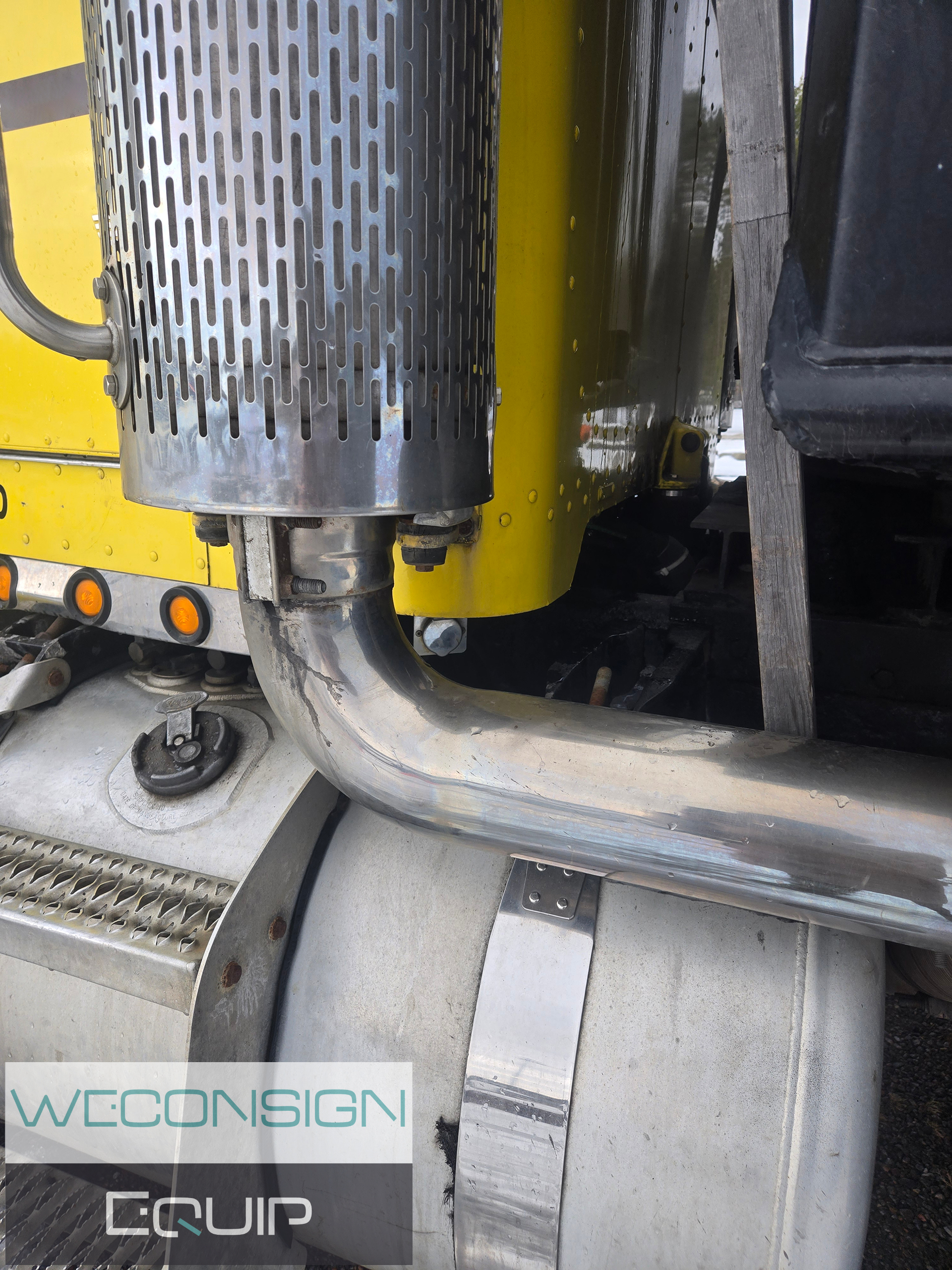 Used 2002 Peterbilt 378 Dump Truck