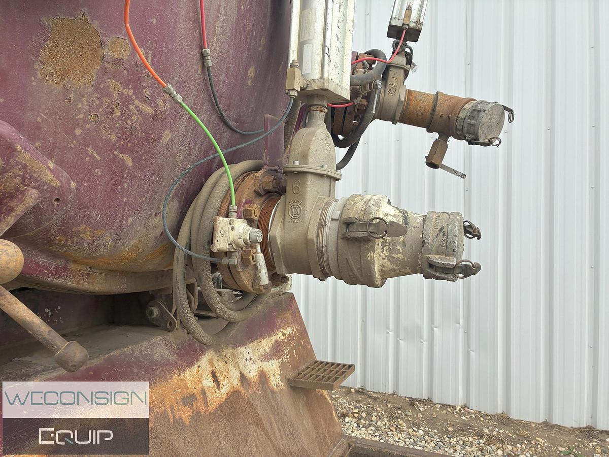 Used 2010 Kenworth SMV01