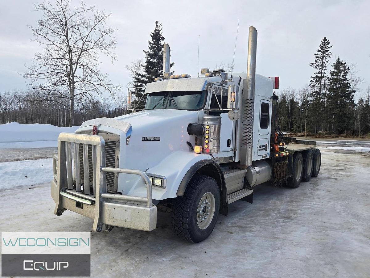 Used 2013 Kenworth T800 Winch Truck
