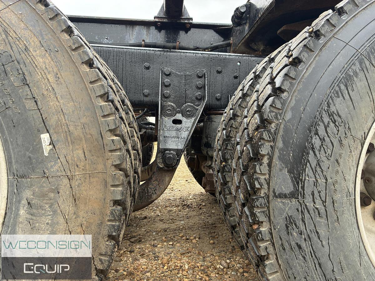 Used 2005 Kenworth T800 Heavy Haul Truck Tractor