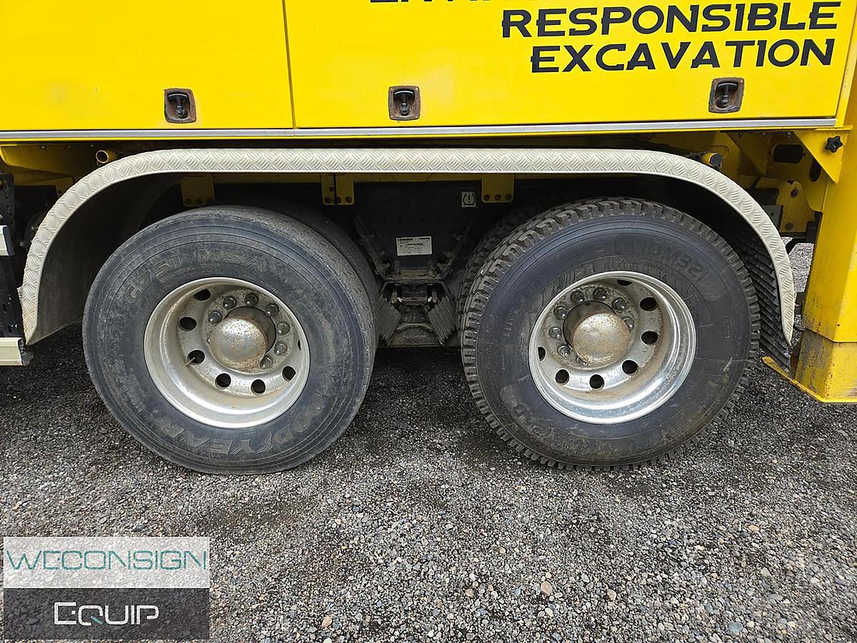 Used 2017 Kenworth T880 Tandem Axle Air Vac