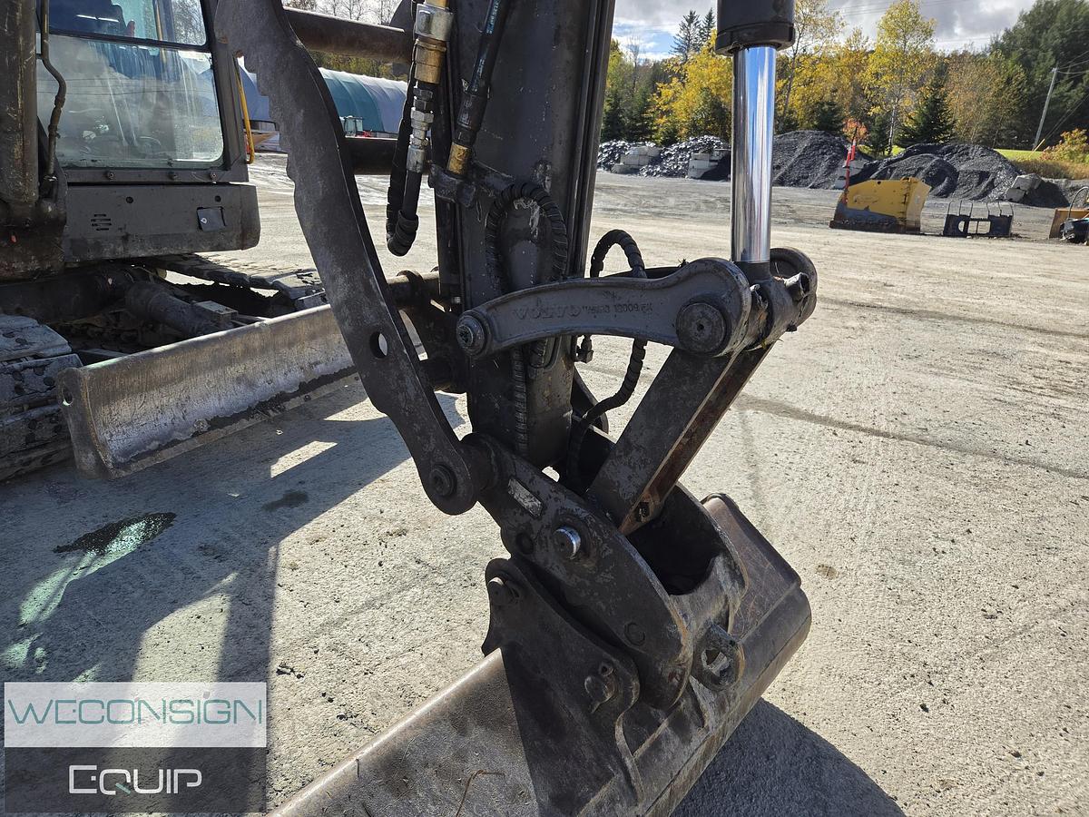 Used 2016 Volvo EXR58D Excavator
