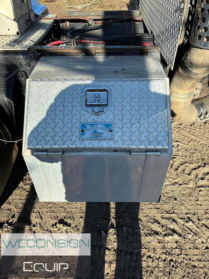 Used 1995 Freightliner FL106