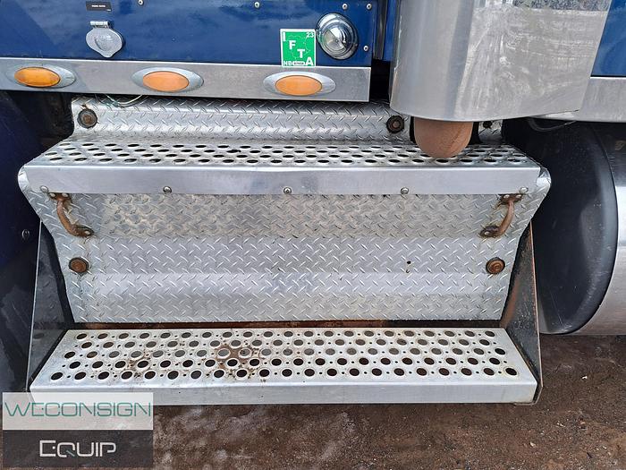 Used 2019 Kenworth T800 Heavy Haul Truck Tractor