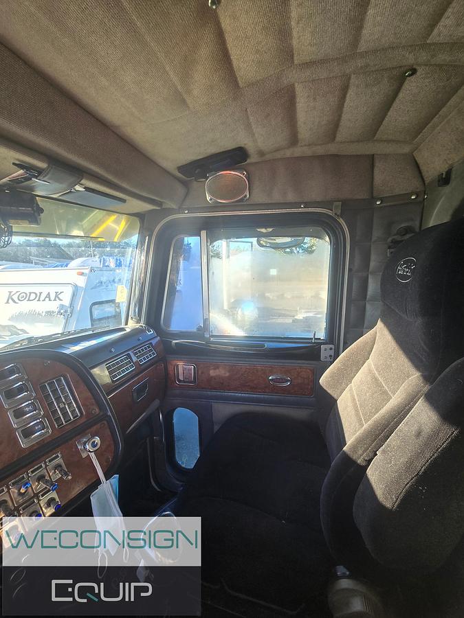 Used 2002 Peterbilt 378 Dump Truck