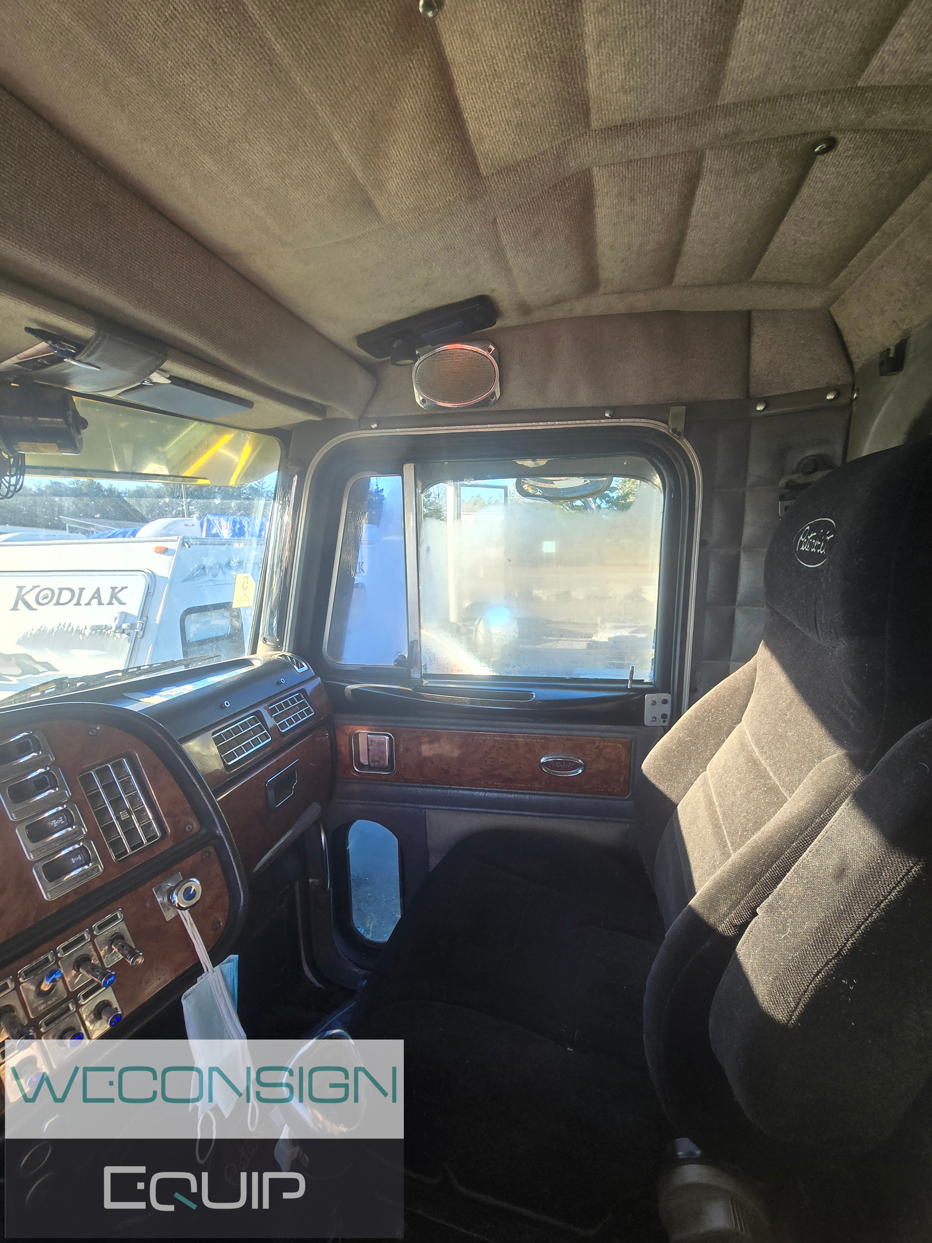 Used 2002 Peterbilt 378 Dump Truck