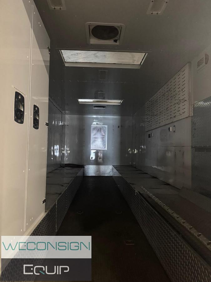 Used 2015 Kenworth T370 Van Truck