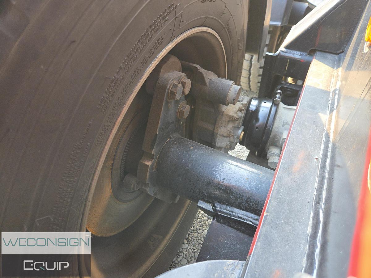 Used 2023 Pacesetter 60T 9 Axle Lowbed Combination