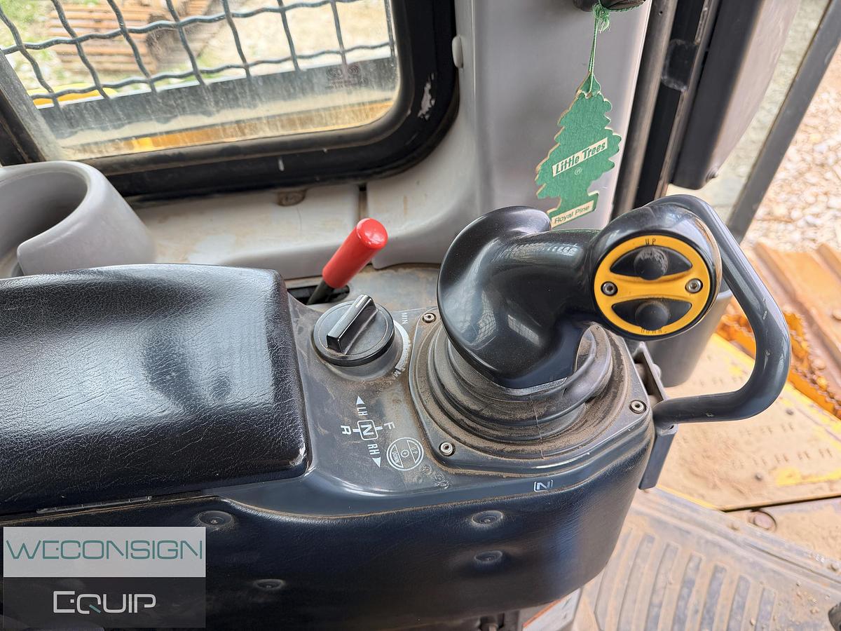 Used 2014 Komatsu D65i Dozer
