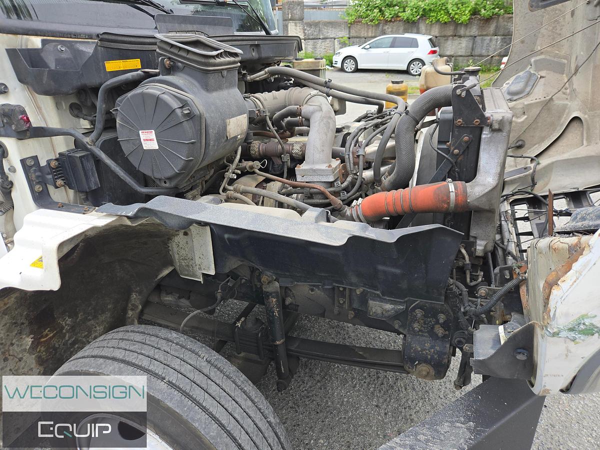 Used 2013 Hino Single Axle Rollback / Tow Truck