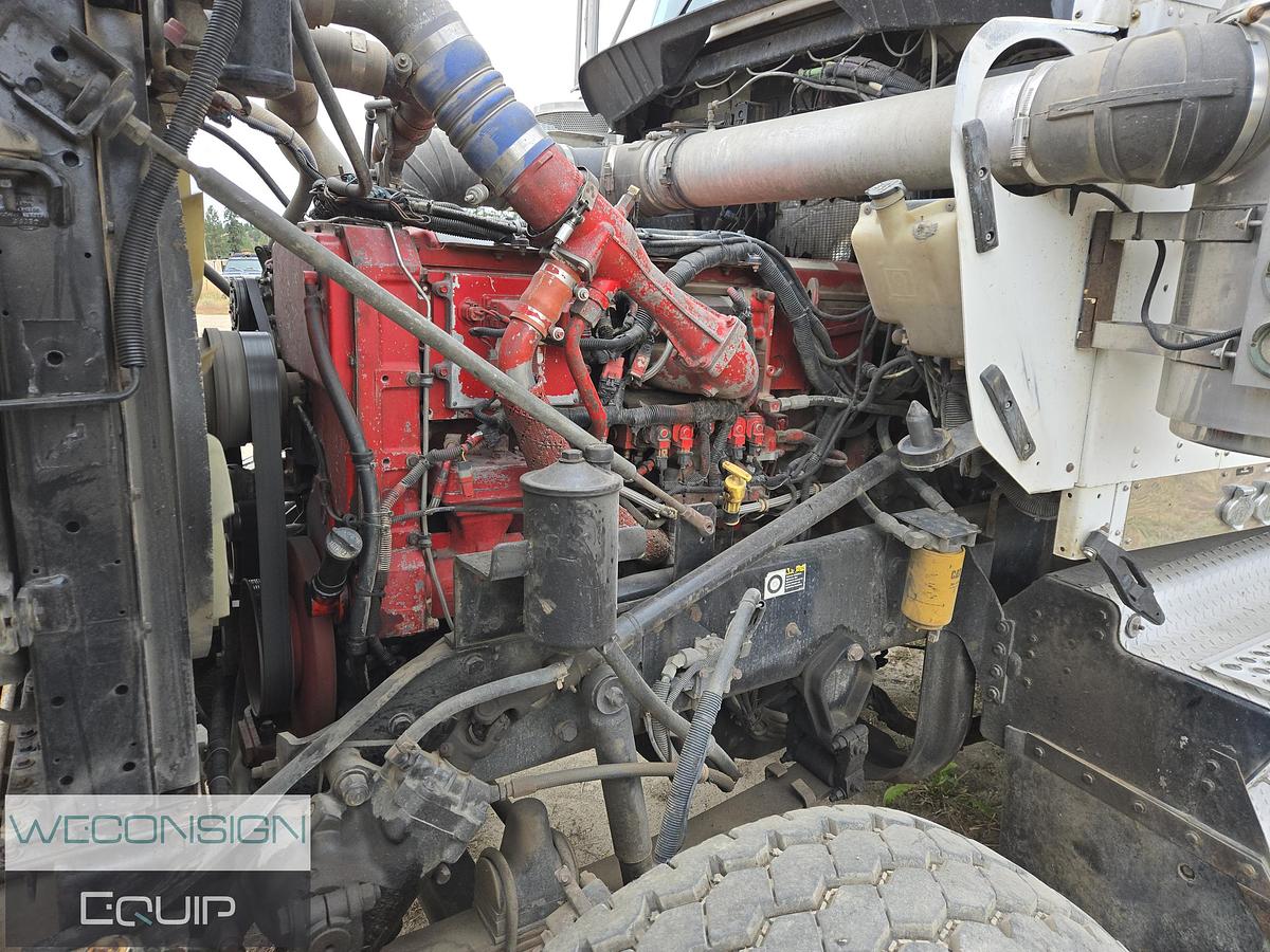 Used 2006 Kenworth W900B Sleeper Truck Tractor