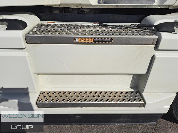 Used 2024 Mack  Anthem Hwy Tractor