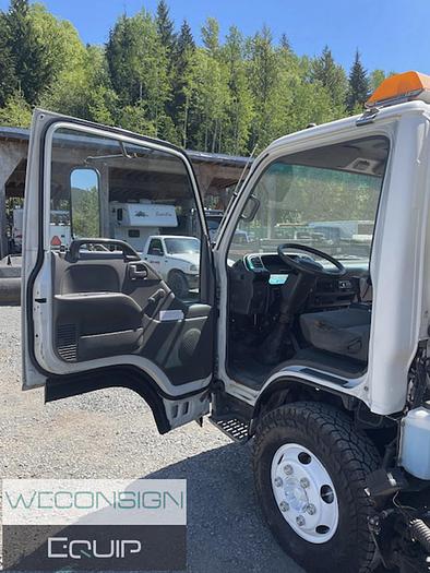 Used 1999 GMC/ISUZU  Single Axle Street Sweeper Truck