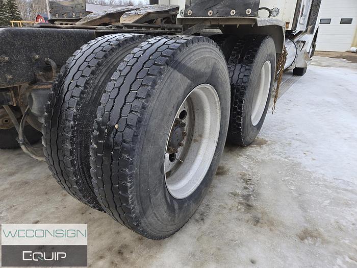 Used 2017 Kenworth T800 TA Wet Kit Tractor