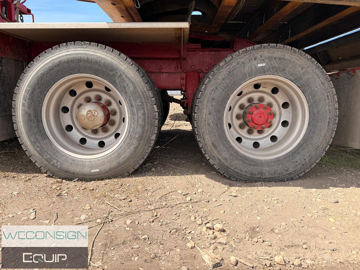 Used 2004 Peterbilt 378 Tandem Winch Truck