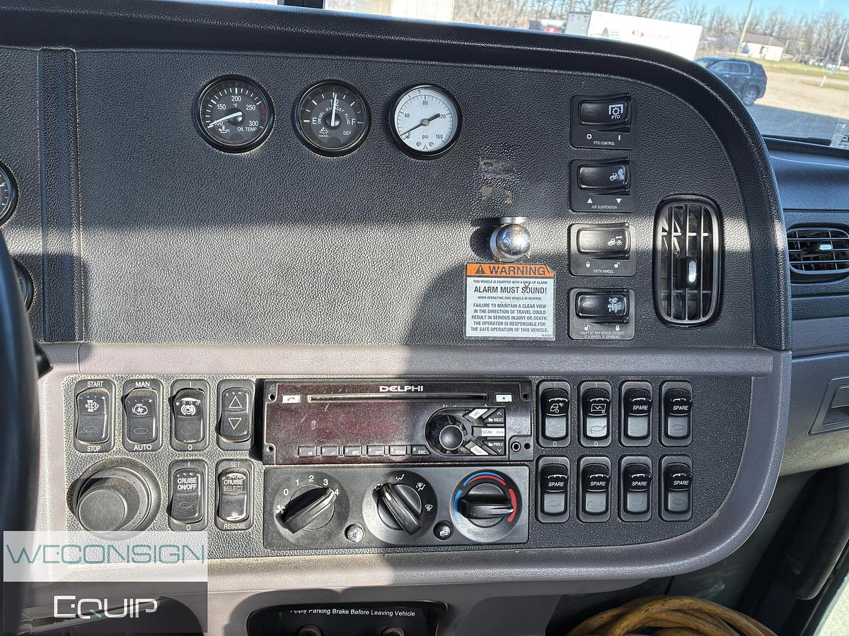 Used 2014 Peterbilt 384